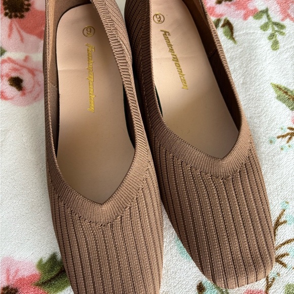NWOT Funky Monkey light brown flats - Picture 3 of 5
